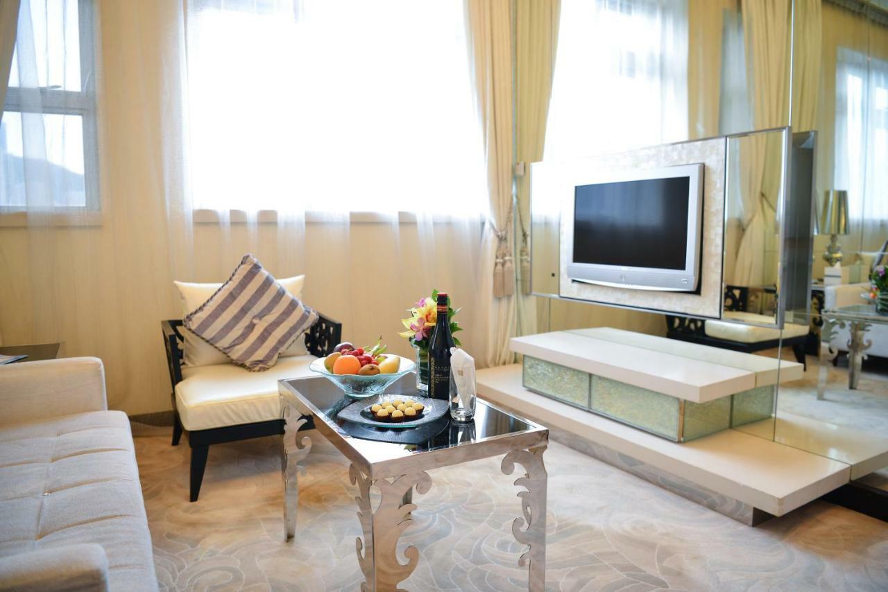 เรกัล ฮ่องกง โฮเต็ล Hotel ภายนอก รูปภาพ A suite at the Mandarin Oriental, Hong Kong